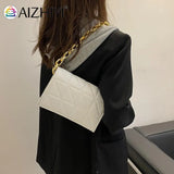 Geometric Pattern Shoulder Bag with Thick Chain - Outdoor Shopping Handbag