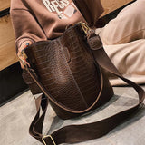 Crocodile Pattern Shoulder Bucket Bag Large Capacity Messenger Bag