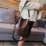 Crocodile Pattern Shoulder Bucket Bag Large Capacity Messenger Bag