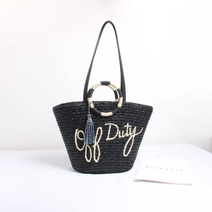 Woven Straw Shoulder Bag with Tassel, Ideal for Travel and Beach