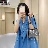 Hot Diamond One-Shoulder Messenger Bag with Metal Chain