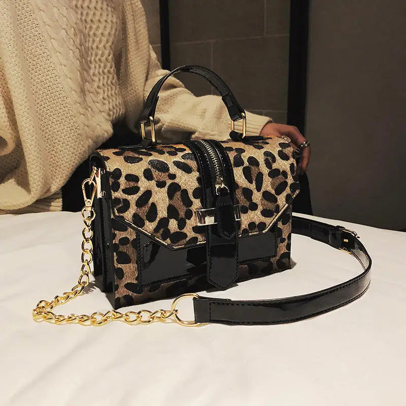 Leopard Print Chain Crossbody Bag Faux Fur Messenger Bag