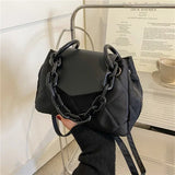 Sac u00e0 bandouliu00e8re de grande capacitu00e9 en chau00eene de diamants de haute qualitu00e9