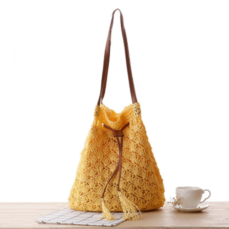 Tassel Bucket Straw Bag Small Fresh Woven Shoulder Beach Bag