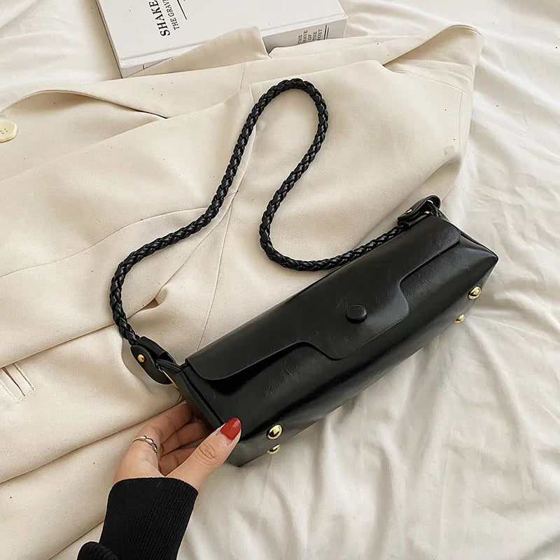 High Autumn Winter Shoulder Bag Retro Texture Female Messenger Bag