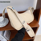 Retro Stone Pattern Wide Shoulder Bag