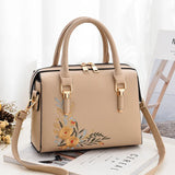 High-Quality Embroidered Shoulder Bag Summer Messenger Bag