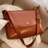 Retro Large-capacity Shoulder Bag 2022 Fashionable All-match Messenger Bag