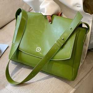 Retro Large-capacity Shoulder Bag 2022 Fashionable All-match Messenger Bag