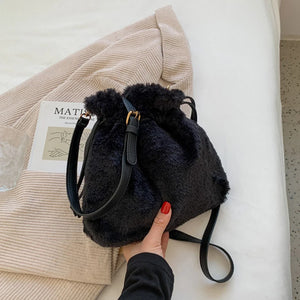 Winter Plush Shoulder Bag for Women Small Furry Totes Bag Fur Crossbody Handbag
