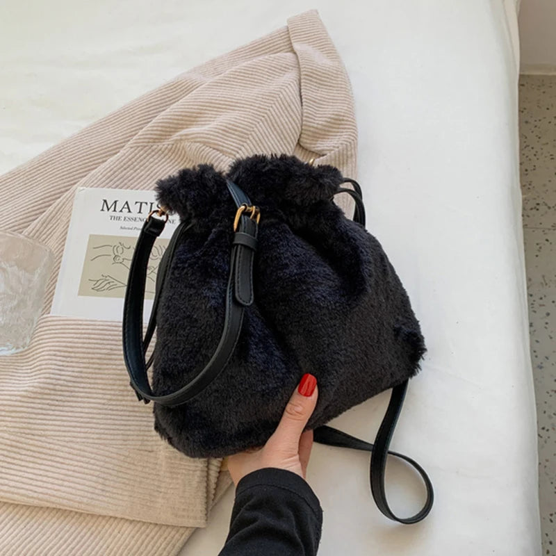 Winter Plush Shoulder Bag for Women Small Furry Totes Bag Fur Crossbody Handbag