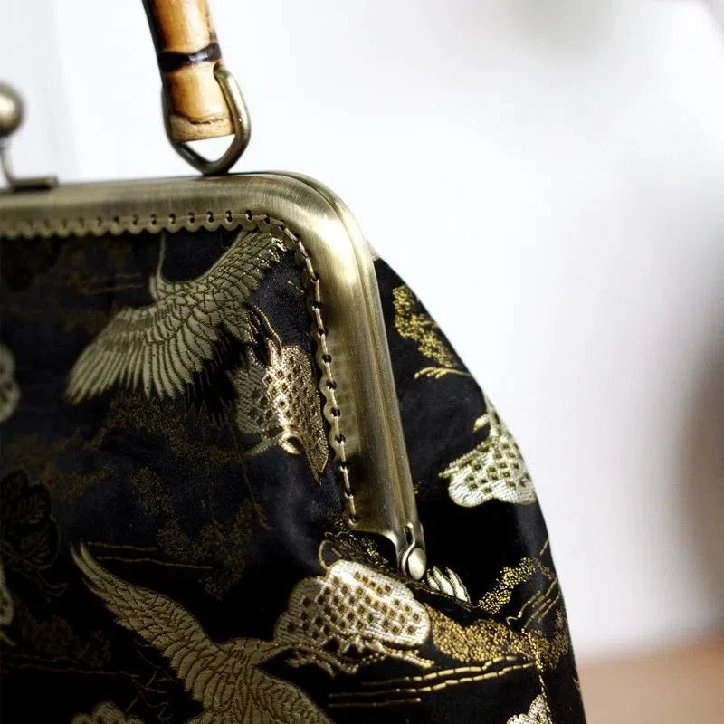 Japan Style Vintage Shell Lock Hand Bag Wood Shoulder Crossbody Chain Fringe Pur