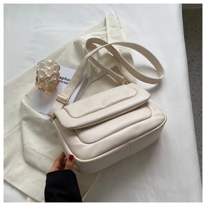 Vintage Leather Crossbody Bag for Women Small Travel Flap Bag