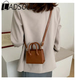 LADSOUL Retro Solid Handbags Women Personality Messenger Bag Mini Shoulder Bag