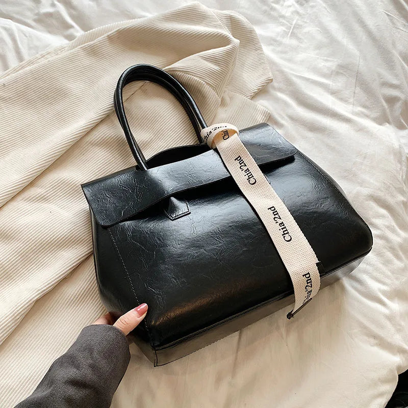 Vintage High-capacity Handbag for Office Women