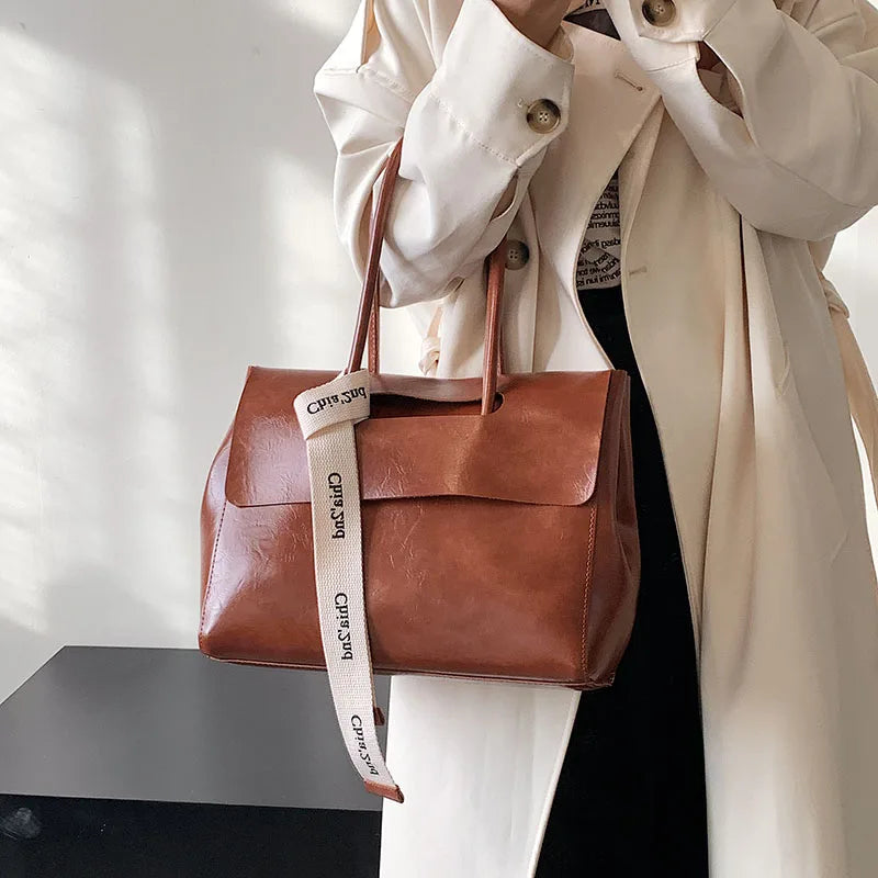Vintage High-capacity Handbag for Office Women