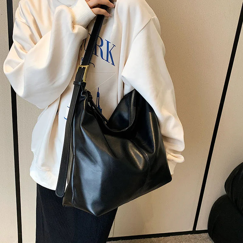 Large Leather Bucket Bag Vintage Style Hobo Crossbody