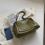Retro Casual Shoulder Bag with Chain Large Capacity Messenger Bag
