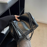 Retro Casual Shoulder Bag with Chain Large Capacity Messenger Bag