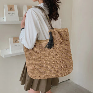 Straw Tassel Side Bag for Women High Capacity Shoulder Bag Lady Handbag Beach