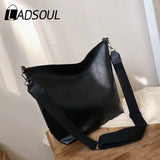 Ladsoul Large Capacity Crossbody Bag Female Travel Handbag Solid PU Leather