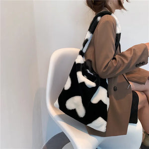 Winter Heart Print Faux Fur Shoulder Bag Soft Fluffy Tote Underarm Purse