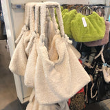 Soft Plush Women Messenger Bag Large Capacity Winter Shoulder Bags