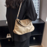 Large Capacity Shoulder Bag PU Leather Chains Retro Messenger Female Handbag Tot