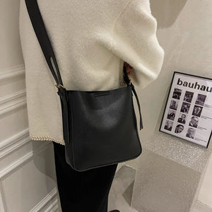 Large Capacity Bucket Bag Travel Office Handbag