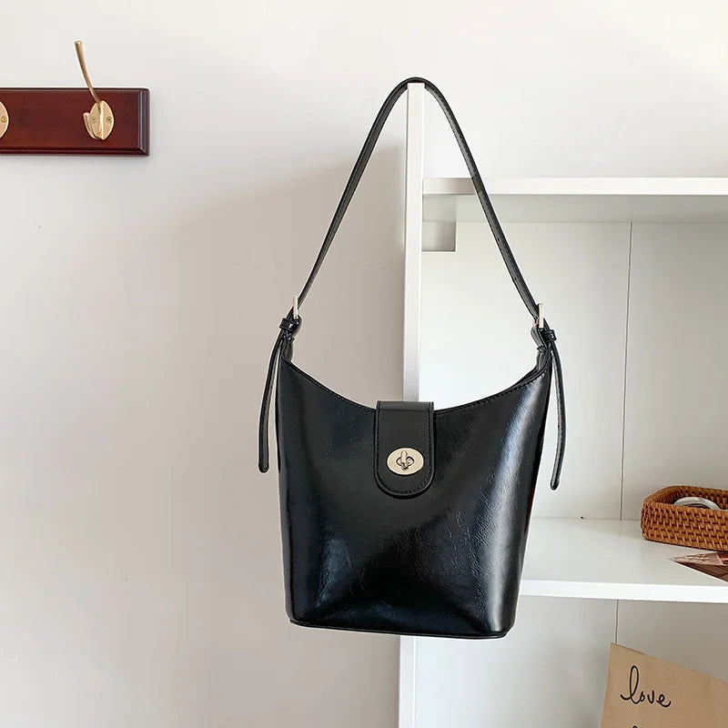 Vintage PU Leather Bucket Bag Large Capacity Crossbody Purse