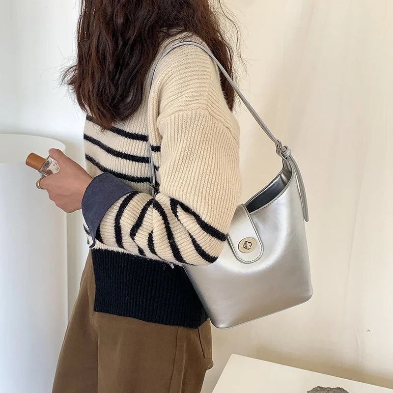 Vintage PU Leather Bucket Bag Large Capacity Crossbody Purse
