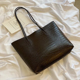 Large Capacity Crocodile Pattern Shoulder Bag