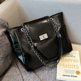 Large Capacity Retro Shoulder Bag with Chains Handbag