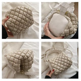 Large Capacity Rhombic Lattice Handbag for Women Square Shoulder Crossbody Bag