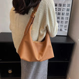 Western Style PU Leather Shoulder Bag Large Capacity Tote Bag