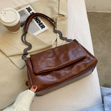 Large Capacity Women Chains Shoulder Bags Lady All-match Commuter Crossbody Bag