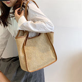 Straw Shoulder Bag Women's Casual Tote Retro Beach Handbag