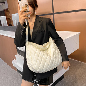 Lattice Pattern Shoulder Bag Solid Cloud Shoulder Bag Female Casual Crossbody