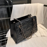 Lingge Chain Messenger Bag One Shoulder Tote Bag