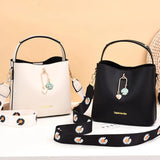 Daisy Bucket Bag Large Capacity Shoulder Messenger Bag