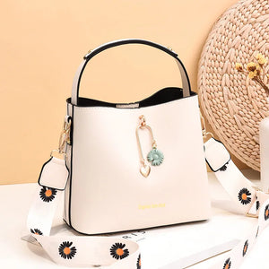 Daisy Bucket Bag Large Capacity Shoulder Messenger Bag