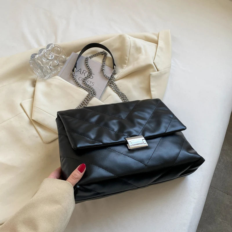 Chain Shoulder Crossbody Bag for Women Handbag Purses Clutch Tote