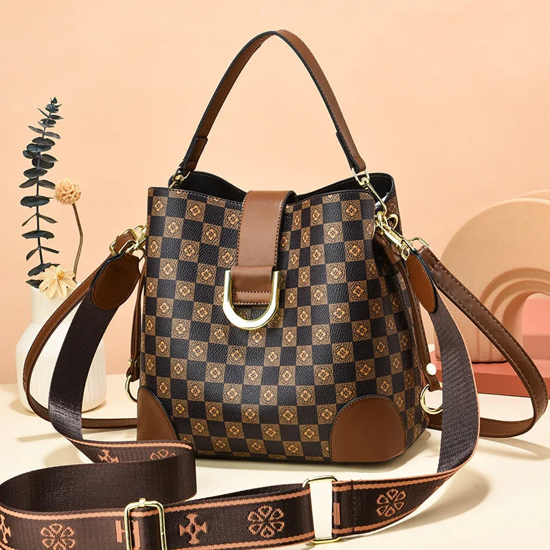 Large Capacity Bucket Bag Shoulder Messenger Bag Female