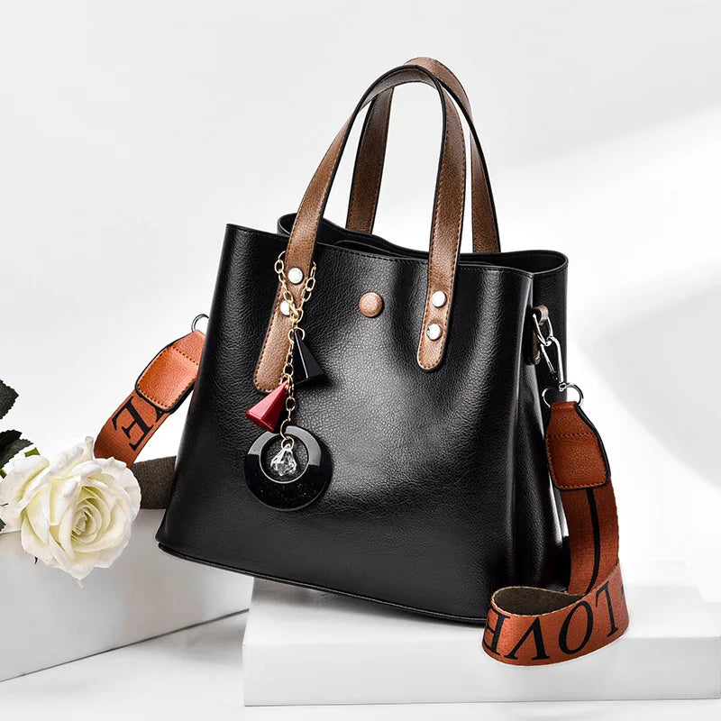 Elegant Leather Shoulder Bag for Women