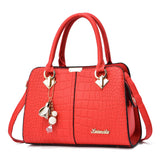 Women's Crocodile Shoulder Bag With Chain Strap