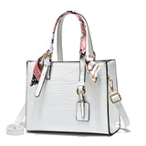 Large-capacity Women's Shoulder Messenger Bag