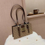 High-End Retro One-Shoulder Underarm Bag