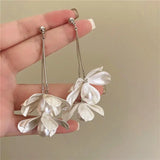 Metal Petals Pearl Pendant Earrings European And American Style