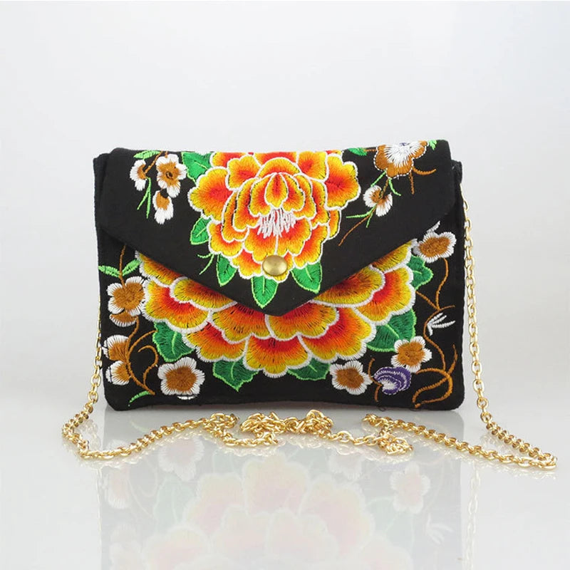 Vintage Ethnic Embroidered Flap Bag Women Chains Messenger Bag