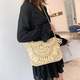 Vintage Straw Shoulder Bag with Tassel Crossbody Pouch